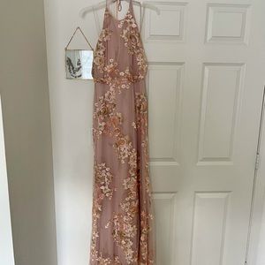 Absolutely gorgeous blush gown w/ floral appliqué
